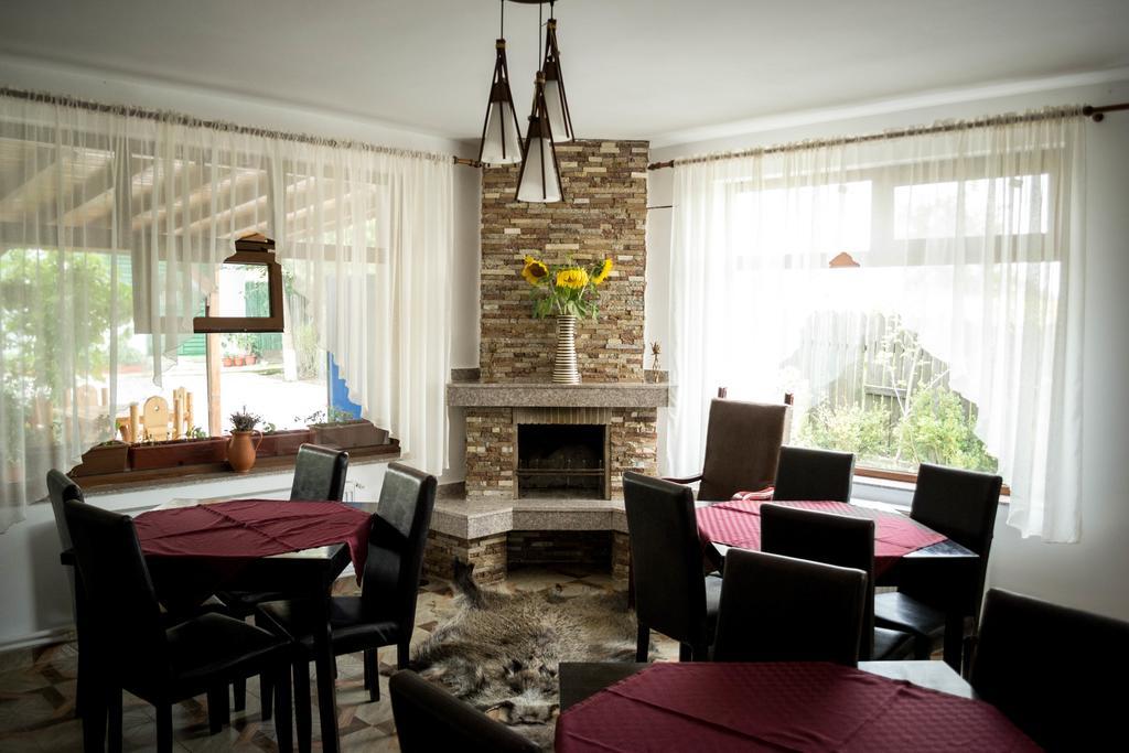 Casa Diana Hotel Comana Kültér fotó