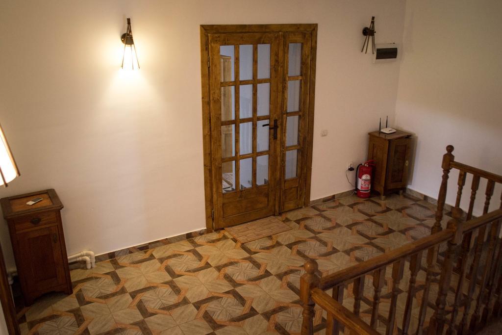 Casa Diana Hotel Comana Kültér fotó