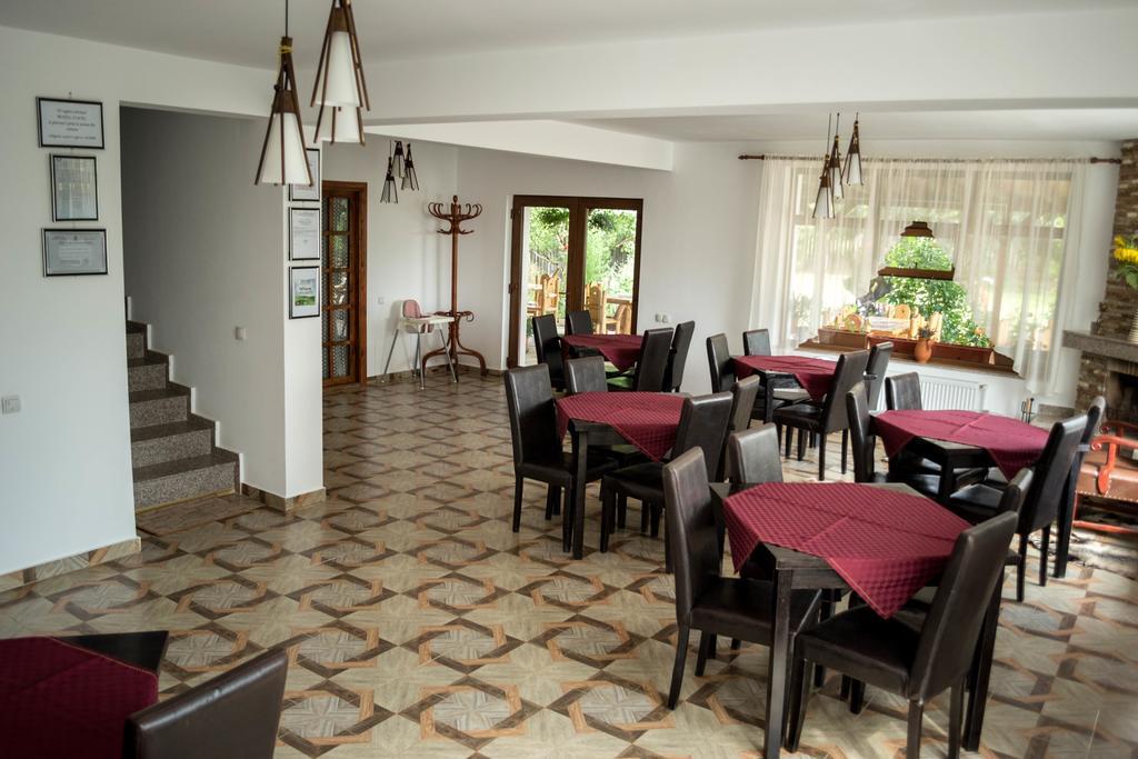 Casa Diana Hotel Comana Kültér fotó