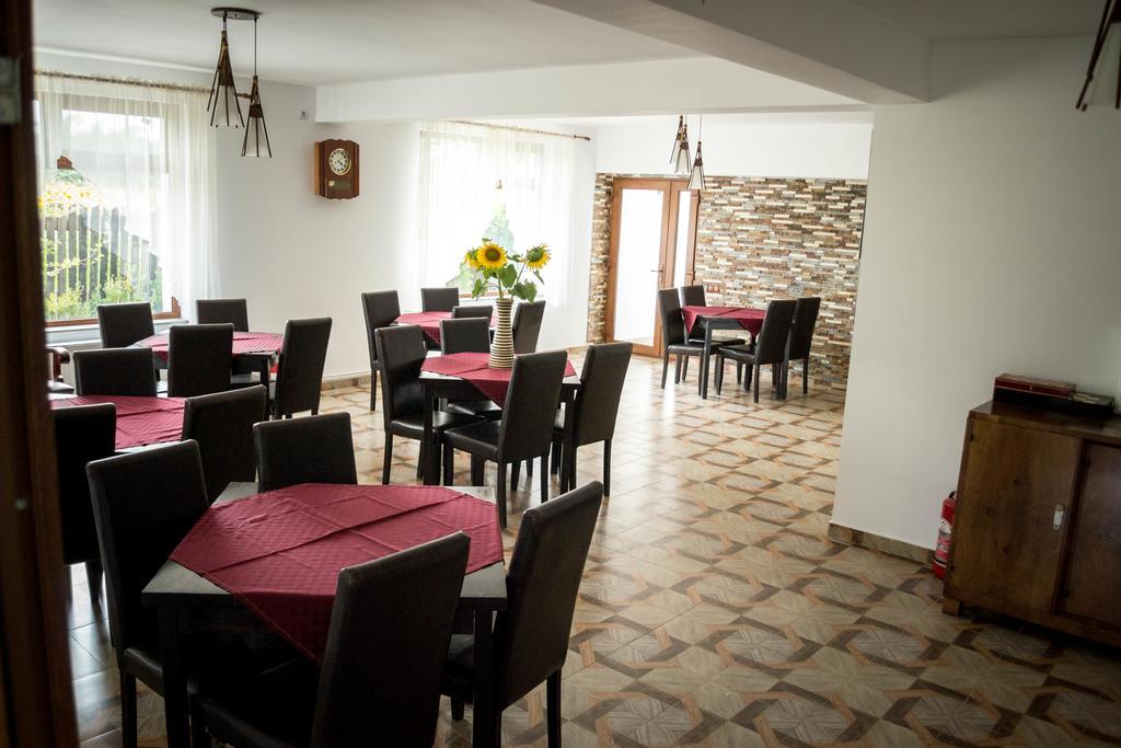 Casa Diana Hotel Comana Kültér fotó