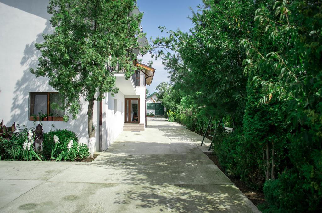 Casa Diana Hotel Comana Kültér fotó